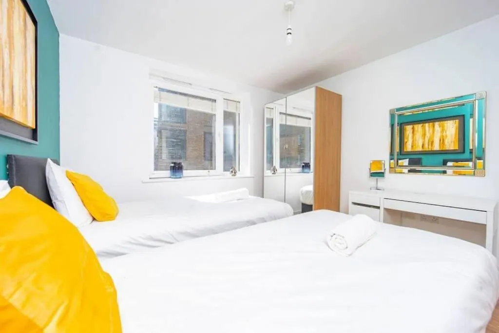 Flash Sale Brighton Train Station 3 Bedroom Flat Bn130Sha