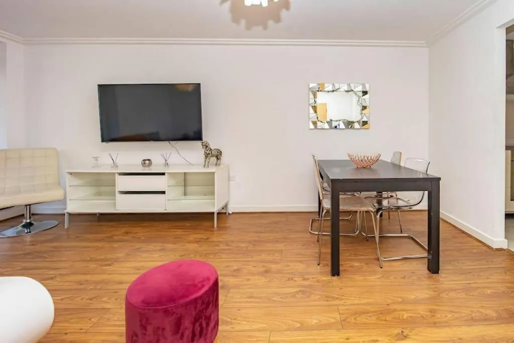 Flash Sale Brighton Train Station 3 Bedroom Flat Bn130Sha 0*,