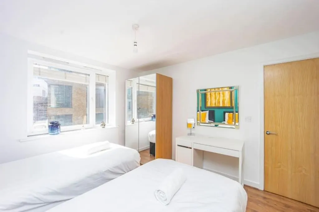 Flash Sale Brighton Train Station 3 Bedroom Flat Bn130Sha United Kingdom