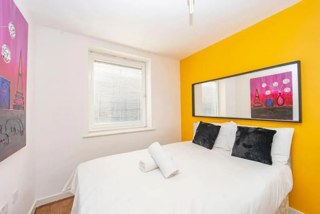 Flash Sale Brighton Train Station 3 Bedroom Flat Bn130Sha 0*,
