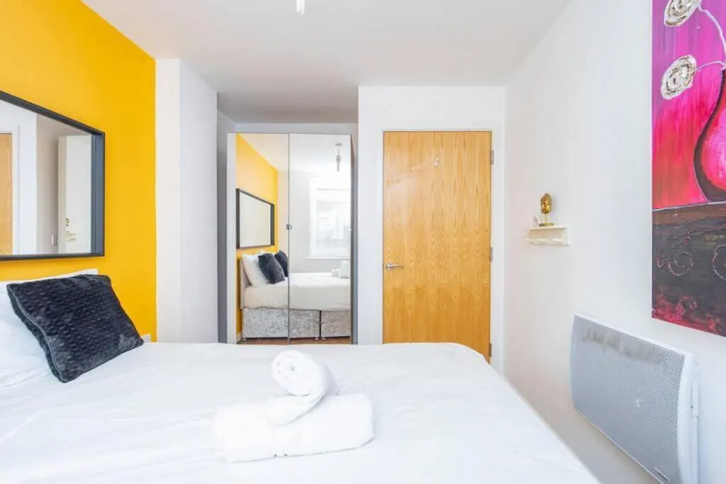 Flash Sale Brighton Train Station 3 Bedroom Flat Bn130Sha