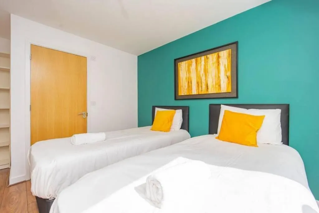 Apartment Flash Sale Brighton Train Station 3 Bedroom Flat Bn130Sha