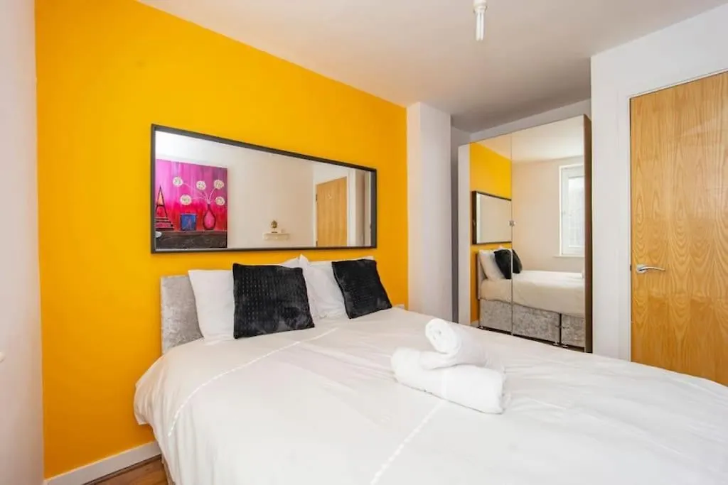 Apartment Flash Sale Brighton Train Station 3 Bedroom Flat Bn130Sha