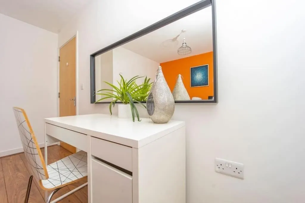 Apartment Flash Sale Brighton Train Station 3 Bedroom Flat Bn130Sha