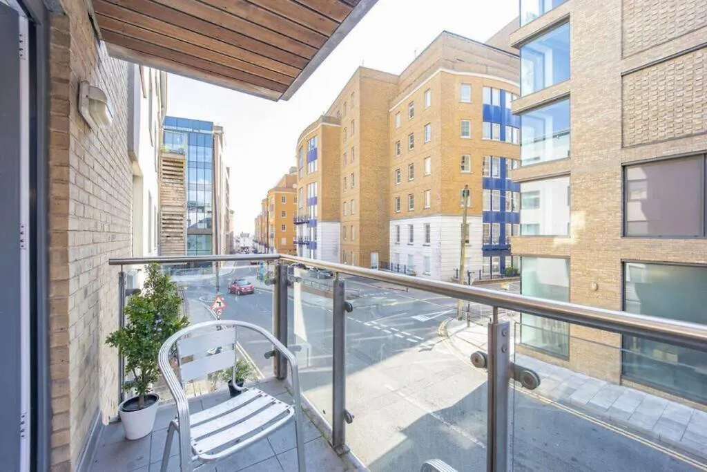 Flash Sale Brighton Train Station 3 Bedroom Flat Bn130Sha